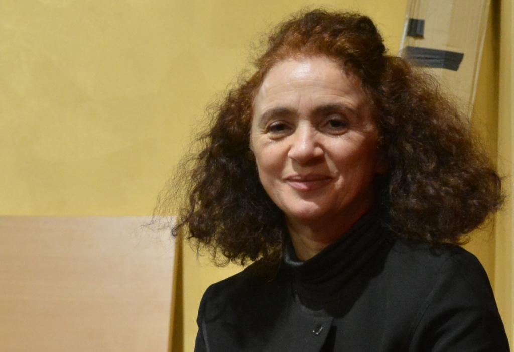 Gestrandetes Ensemble erhält überraschende Spende zum Jahreswechsel 1 Foto II Irma Gublia Vorsitzende Verein Kultur Pipeline e.V. d