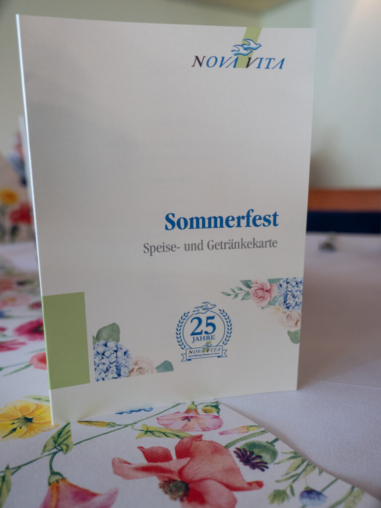 Bewohner und Gäste feiern Jubiläum: 25 Jahre Nova Vita Residenz am Museum Folkwang in Essen 17 P1190001