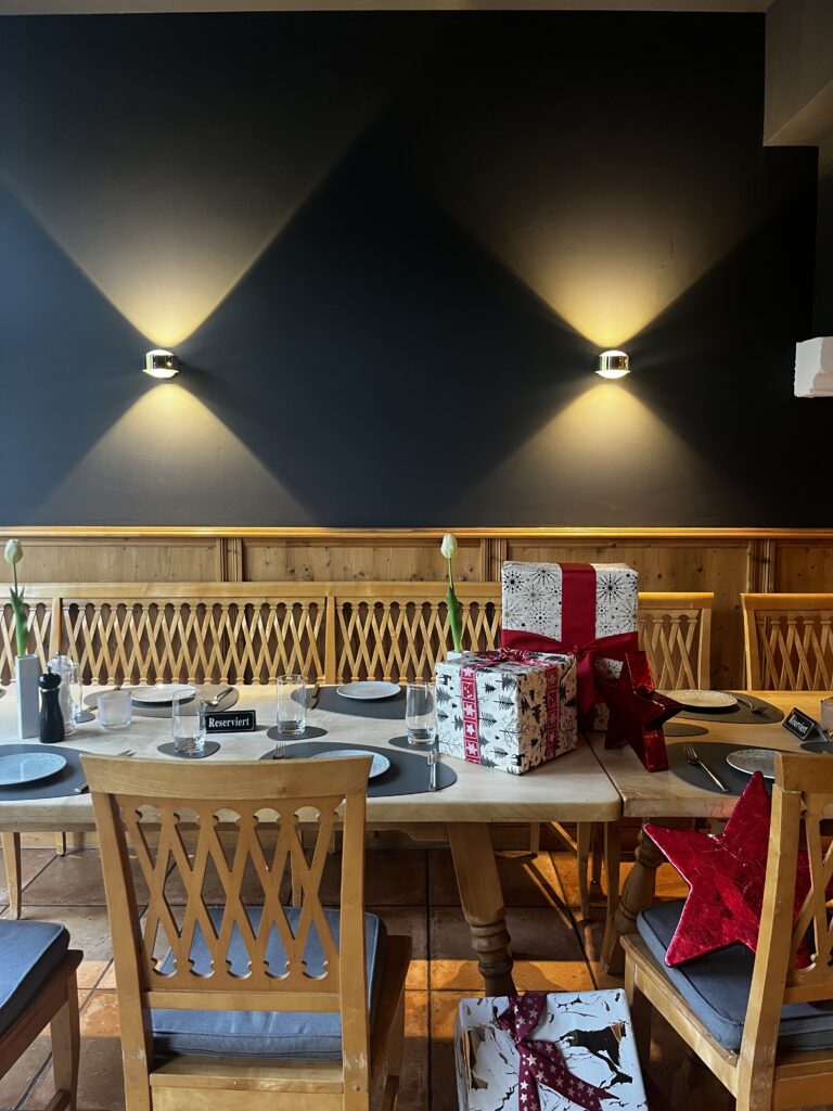 andREPEAT Koeln Airport Weihnachten cbmine.de 15